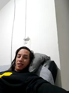 Chat +18 de ofjuliaa ao vivo