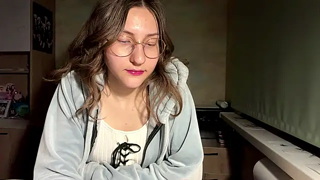 Chat +18 de Miaaa_Moon ao vivo