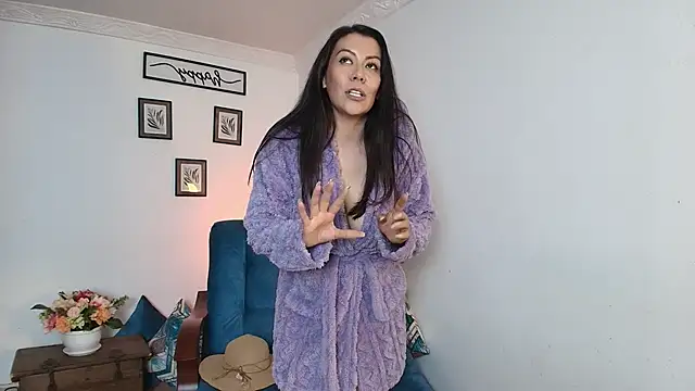 Silvia_Moretti élő XXX-chatje