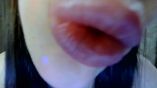Chatroom XXX en direct de Anika_bloom
