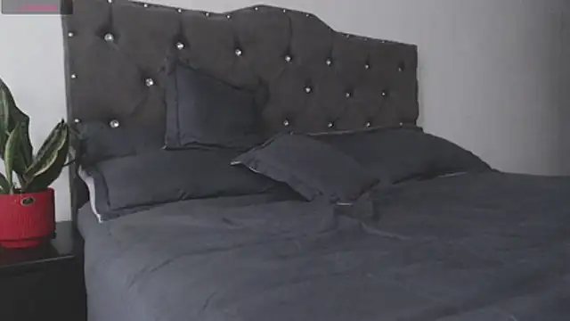 Aaronblack1_ Live XXX-chat