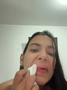 EmilySearss Adlı Modelin Canlı XXX Sohbeti