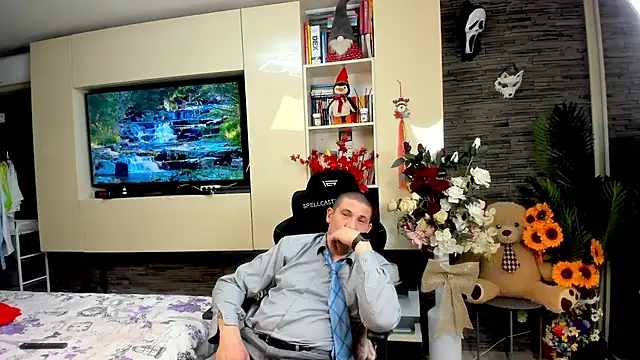 دردشة SpartacusDaddy48 الجنسية المباشرة