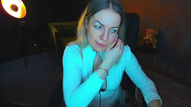 Онлайн чат XXX Anna_Snows