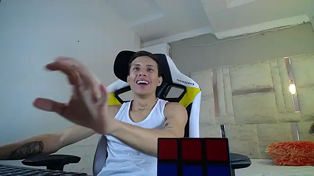 Онлайн чат XXX Didi_hard