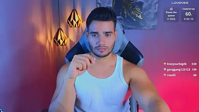 Show modela AndresRodriguez1 na web-kameri