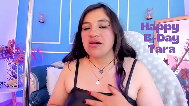 XXX chat uživo modela TaraTaylorr