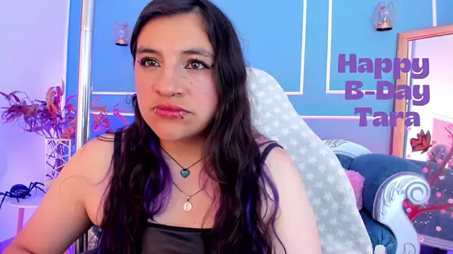 Онлайн чат XXX TaraTaylorr