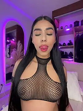 Chat +18 de Rossie_Blooms ao vivo