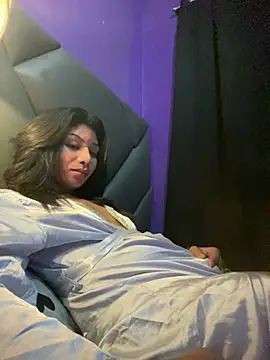 MaxxineMorenaTs Webcamshow