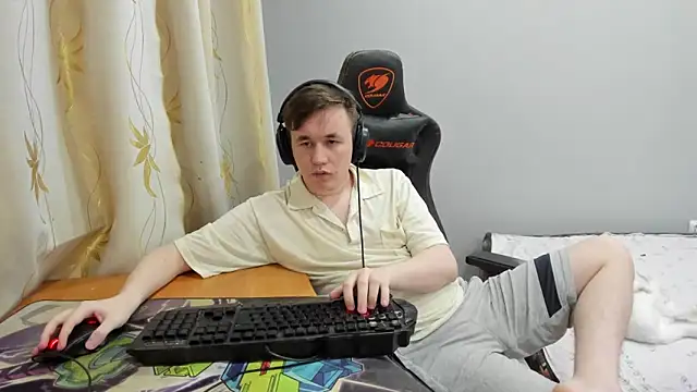 Show modela iliaskrislove na web-kameri