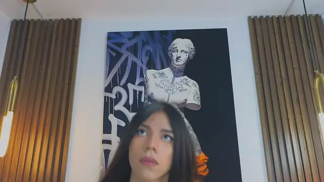 Chatroom XXX en direct de Sara_cutie_
