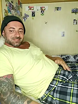 toro23xxxl's Live XXX Chat