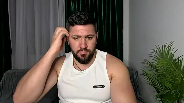 Gold_Alpha_Boy Chat XXX live