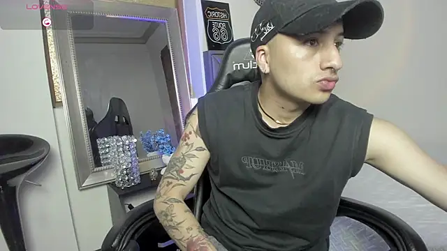 Dereck_Klain webcam show