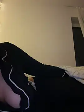 Webkamerová show SluttyyDenisa