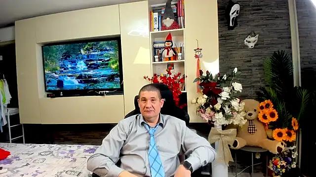 SpartacusDaddy48 – Naživo XXX chat
