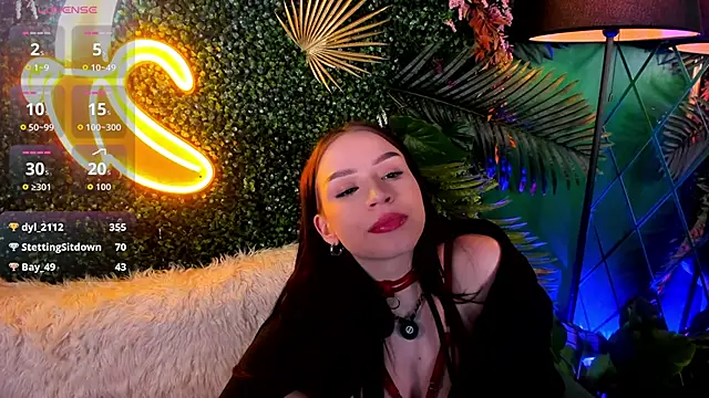 SatiraLux live XXX chat