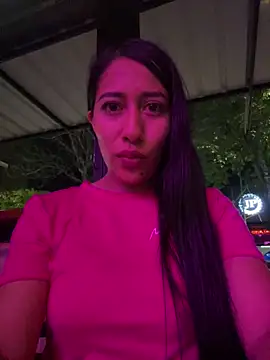 Amelia_Rivas Adlı Modelin Canlı XXX Sohbeti