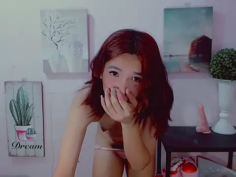 Urblossom_princessxxx's Webcam Show