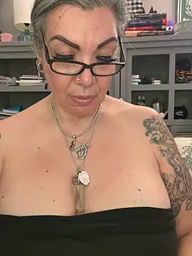 dieseldame1313 live XXX chat