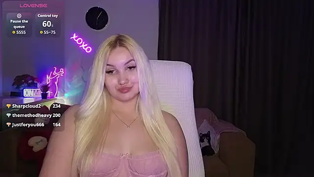 adrelaxina's Live XXX Chat