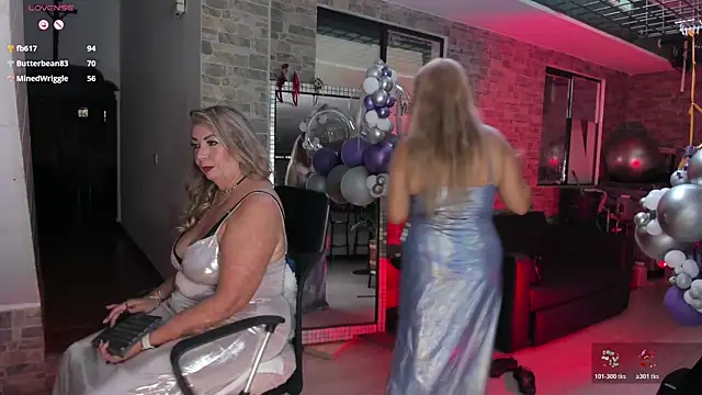 XXX chat uživo modela _SARAI_DUPONT