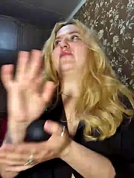 LianaJu 라이브 XXX 채팅