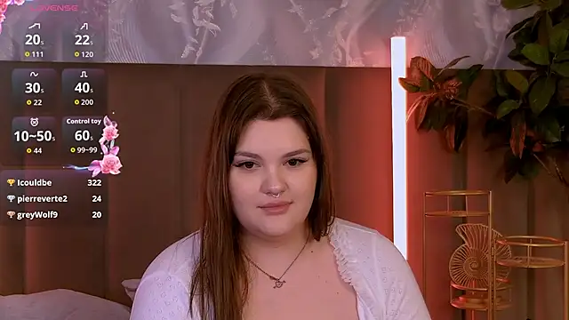 EmilyHyde live XXX chat