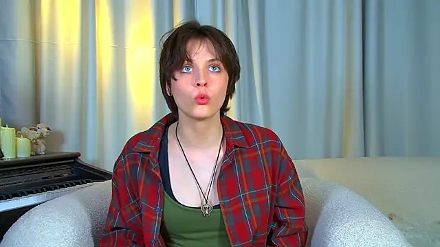 RitaRoses: απευθείας συνομιλία ΧΧΧ