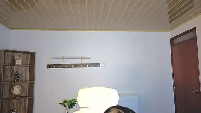 XXX chat uživo modela Renaxi_Smith