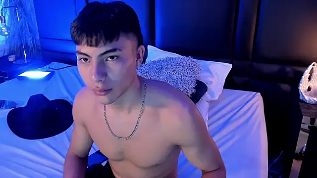 EthanSantori 网络视讯表演