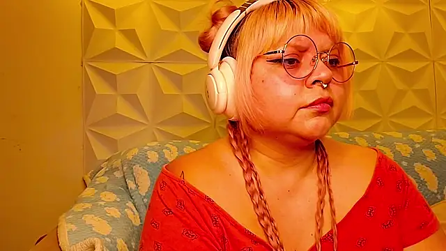 Satyn_doll webcam show