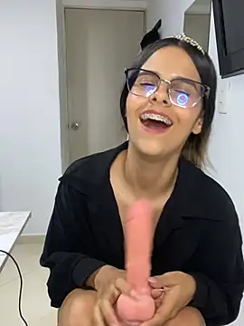 mar_sweett1 Adlı Modelin Canlı XXX Sohbeti