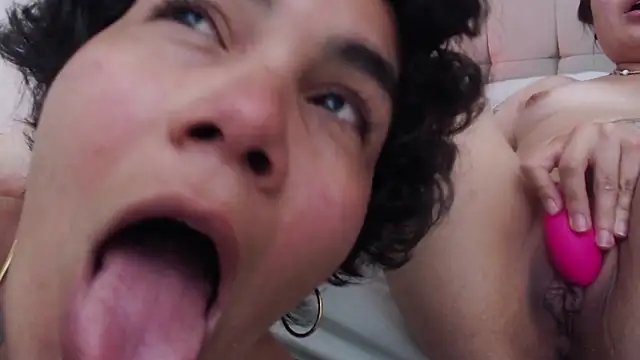 anaroman01's Webcam Show
