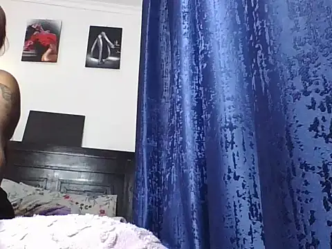 larenshines Live XXX Chat