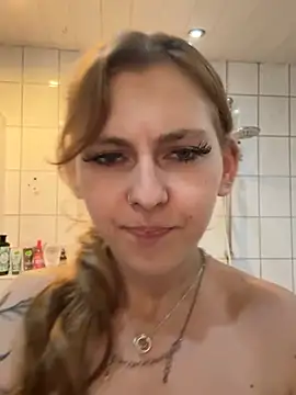 Chat XXX ao vivo de Lina-420
