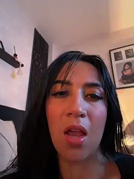 Chat XXX en directo de EmmyEvans1