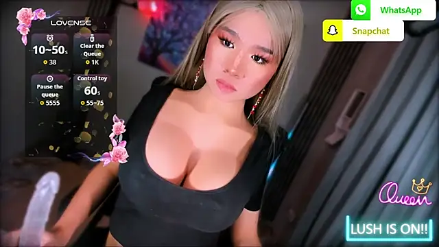 xBigSurpriseLorainex Show Webcam