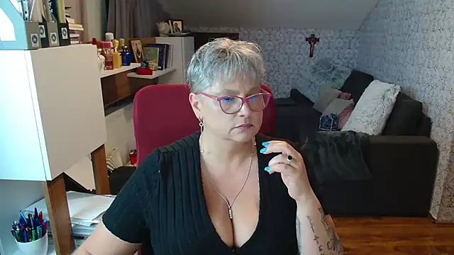 bigtits4you's Live XXX Chat