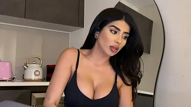Chatroom XXX en direct de ArabicBarbie