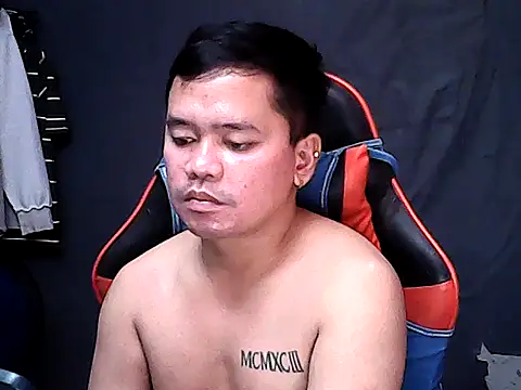 sweet_sexyasian69: онлайн-секс-чат