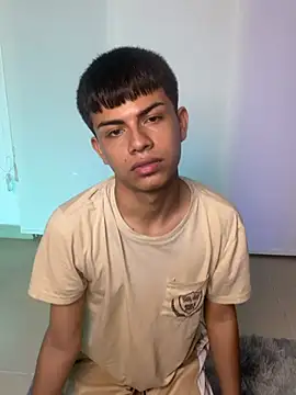 Show modela Asher_Young na web-kameri