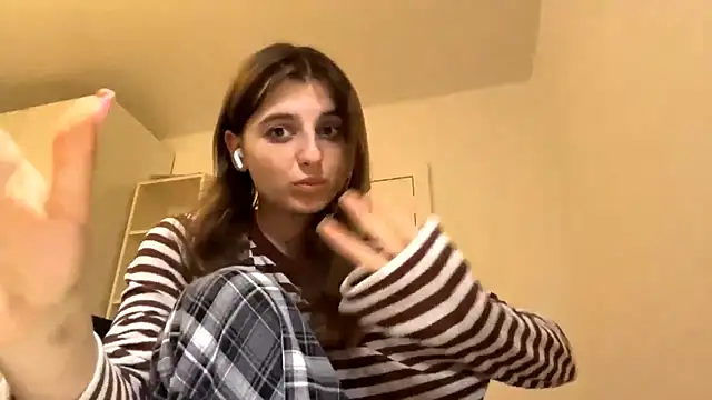 XXX chat uživo modela ActaedCottage