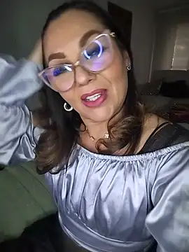 Myrnasexxx élő XXX-chatje