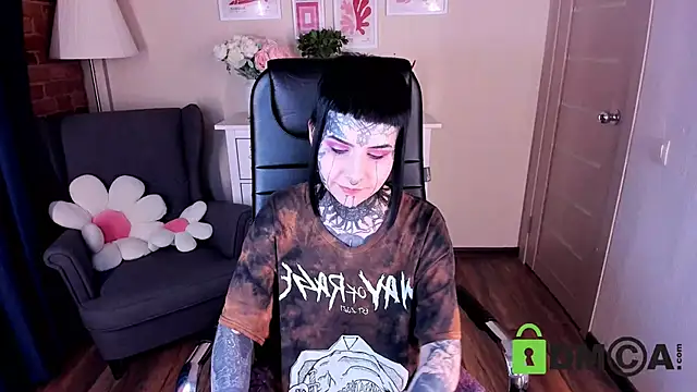 Bloood__Mary: онлайн-секс-чат