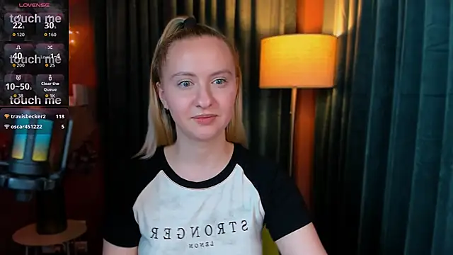 mila_glow1's Live XXX Chat