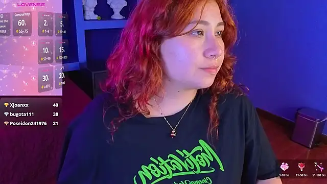 littlee_red élő XXX-chatje