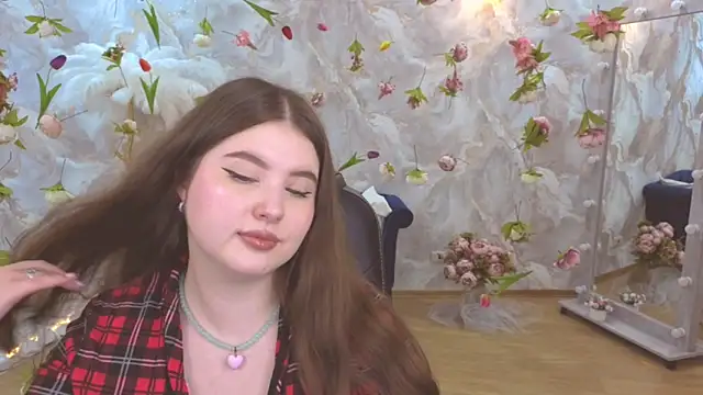 PixelGoddess Adlı Modelin Canlı XXX Sohbeti