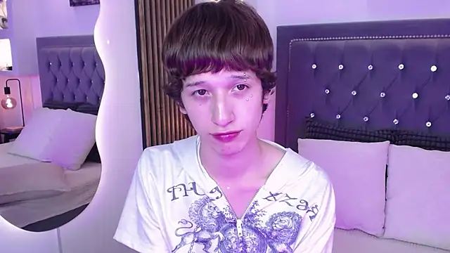Emo_Boy_ 现场XXX聊天